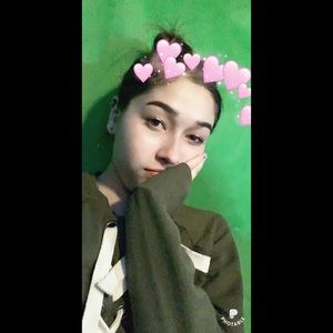 Meet your Posher, Alyssa